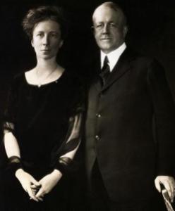 Frank and Lillian Gilbreth. Frank said they had 12 children because "there were cheaper by the dozen."